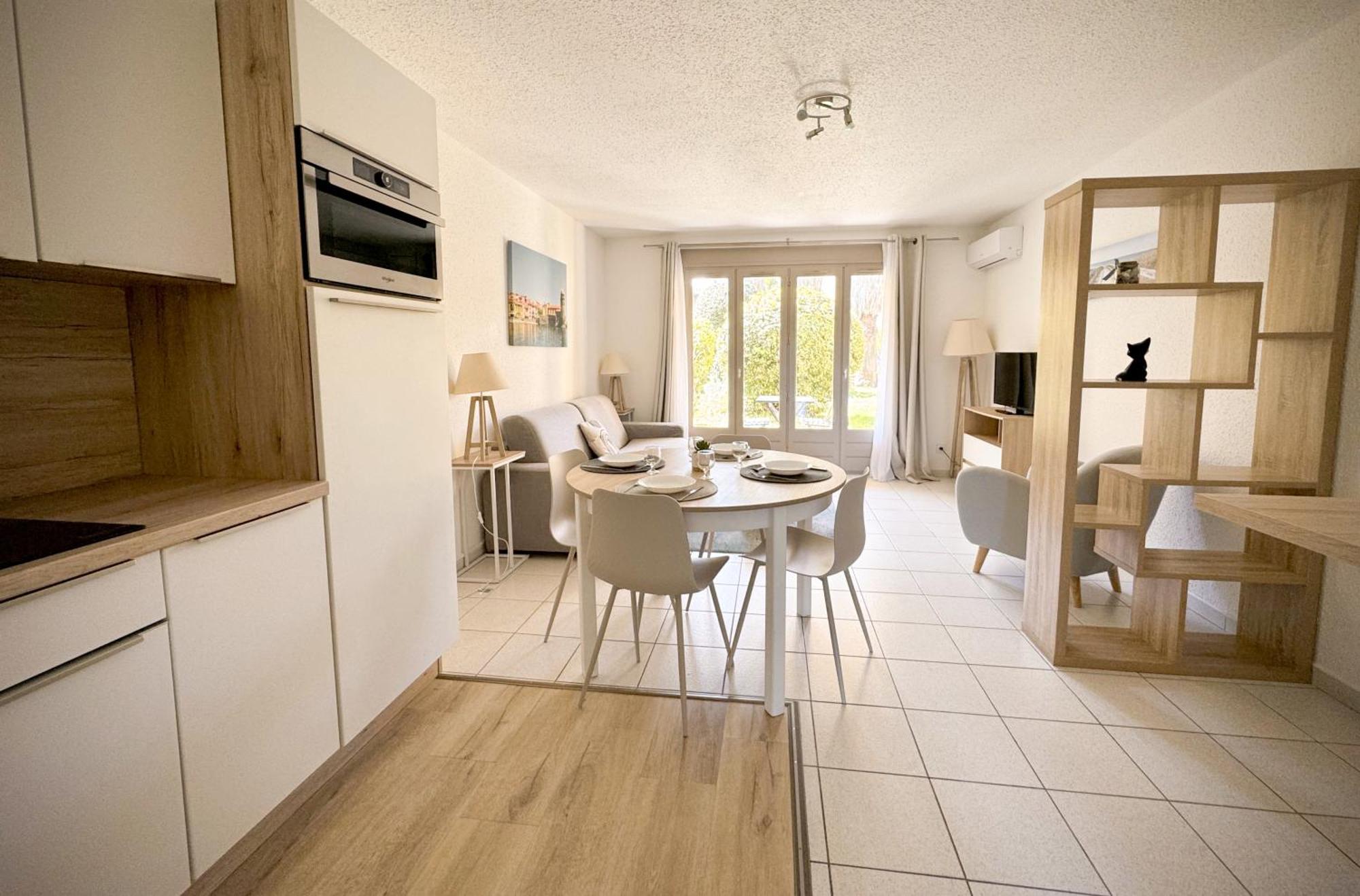 Malibu Village Canet Exterior foto